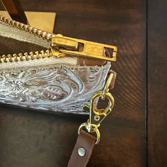 Small cowhide shoulder bag - Picture 5 of 6